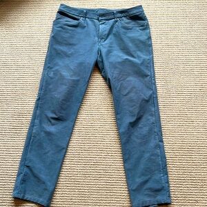 Lululemon Men’s ABC Classic-Fit 5 Pocket Pant 32"L
Utilitech; Iron Blue 36 waist